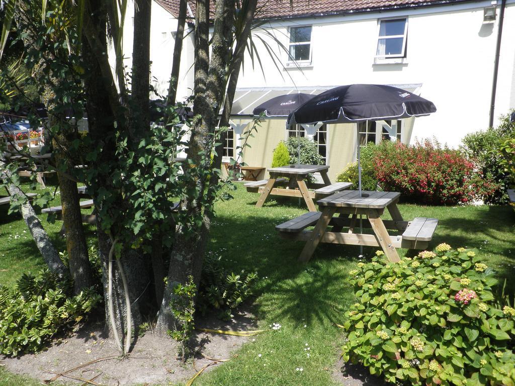 Longfrie Inn Saint Saviour Exterior foto
